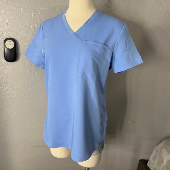 Fabletics Vital 1-Pocket Scrub Top, Blue, M - Picture 1 of 4
